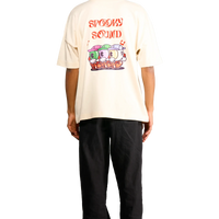 t-shirt sound of spooky indossata dal modello vista dal retro